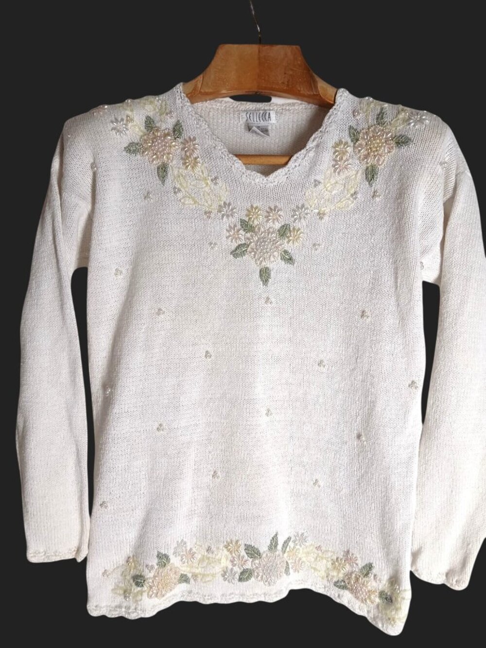 Vintage Sellecca White Floral Embroidered Sweater Size M Scalloped Cottagecore